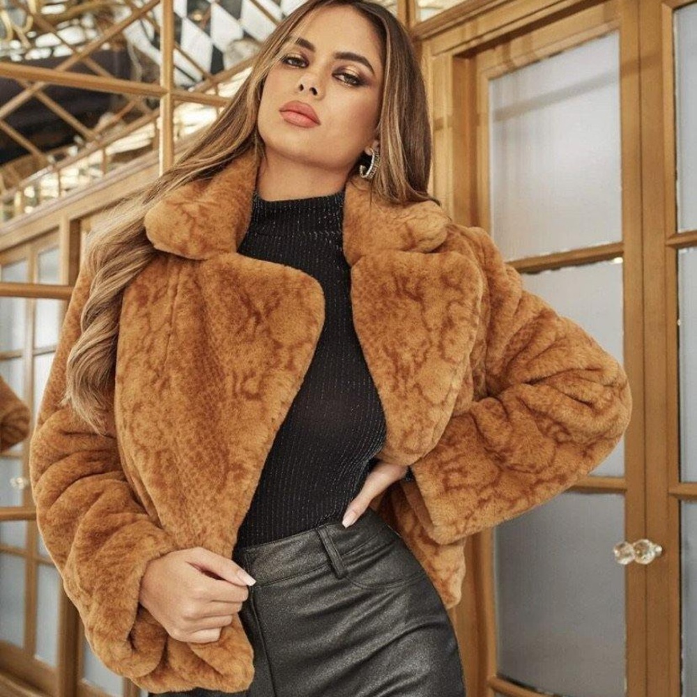 One Button Fuzzy Coat 🧥 - Picture 4 of 7